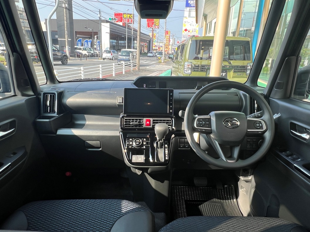 タントカスタムLimited内装